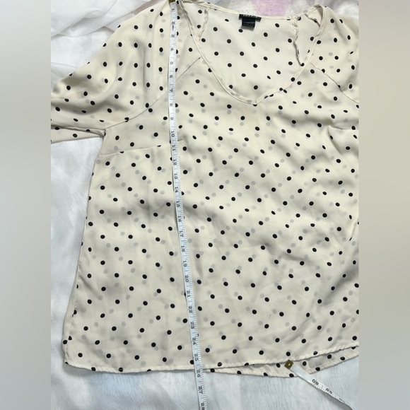 Torrid Polka Dot V-Neck Sheer 3/4 Sleeves Off White Pullover Blouse Plus Size 00 - Picture 10 of 12